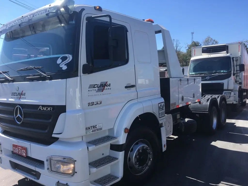 Caminhão guincho pesado Mercedes-Benz da CAS Guincho